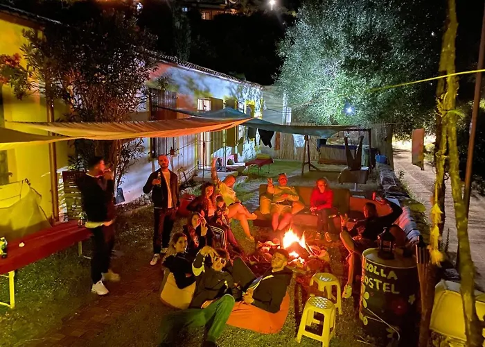 Shkolla & Hostel Vuno